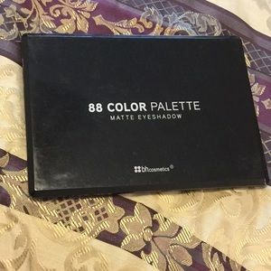 bhcosmetics 88 color palette matte eyeshadow